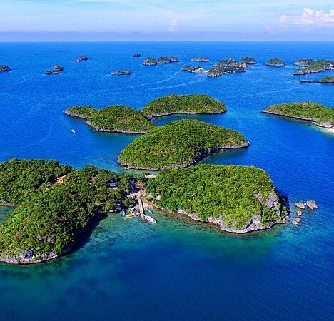 WHITE BEACH, PUERTO GALERA